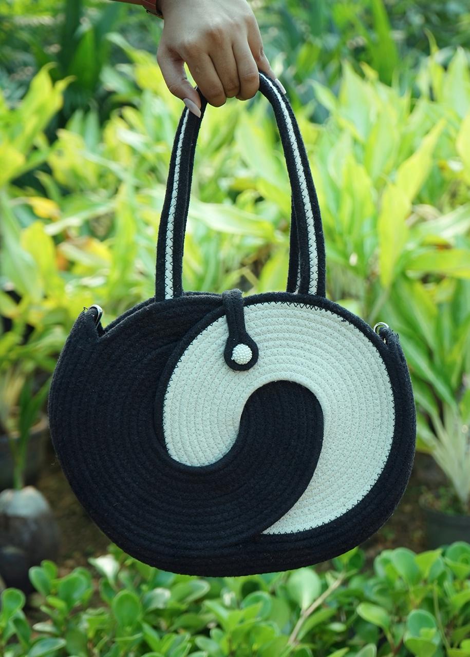 Black & White Swirl Handbag | Convertible Bag